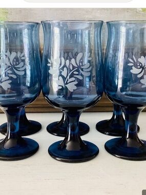 Pfaltzgraff Blue Etched Floral Goblets - Set of 6